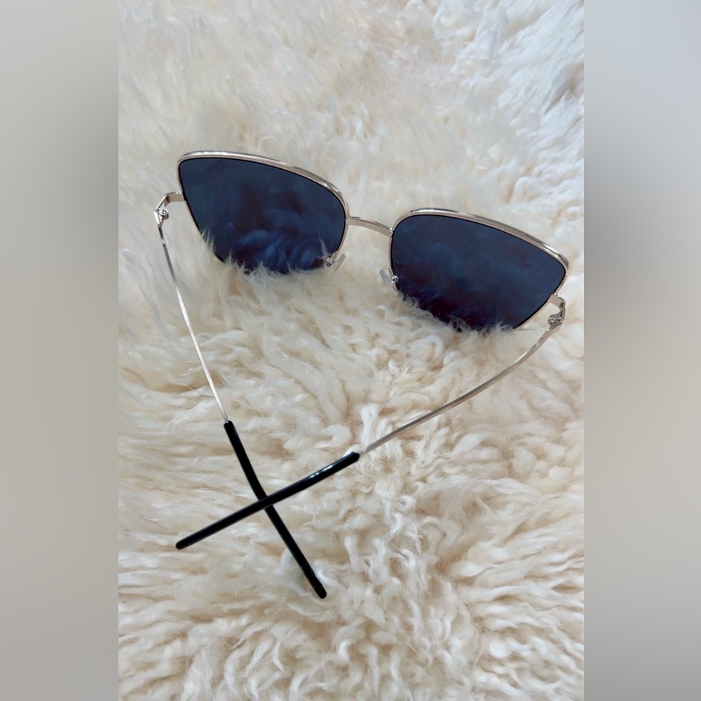 Call it Spring Sunglasses - Picture 7 of 7